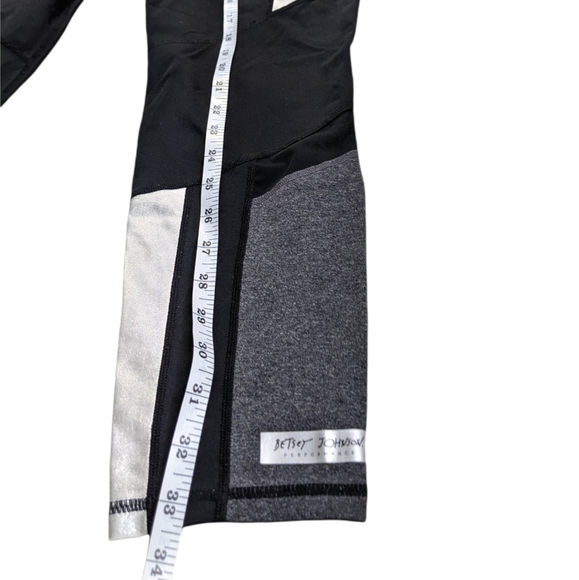Betsy Johnson Athletic Leggings size large - Picture 5 of 6